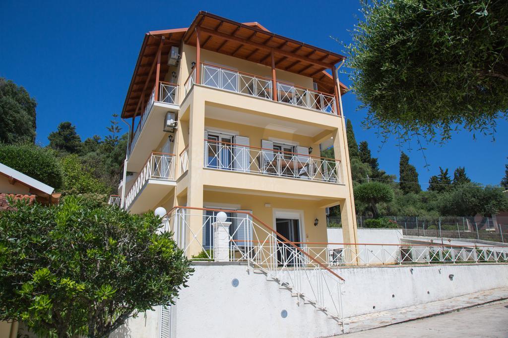 Brentanos Apartments - A - View Of Paradise Gastouri  Exterior photo